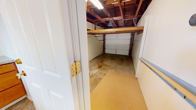 Building Photo - KL Jones Columbia