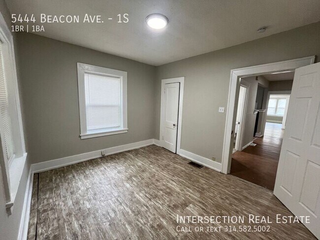 Building Photo - 5444 Beacon Ave