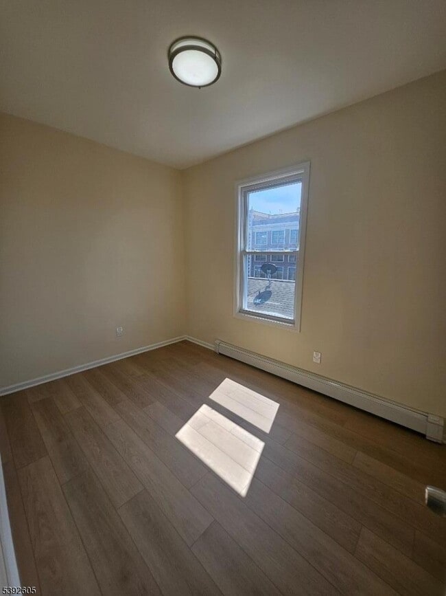 Building Photo - 372 Bergen St