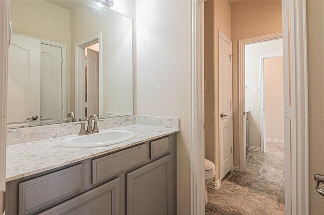 Building Photo - 21263 Lucknow Ln