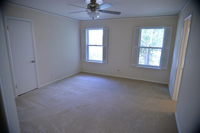 Building Photo - 7431 Midbury Dr