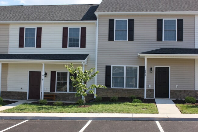 Primary Photo - Townhouse for Rent in Wellington Park