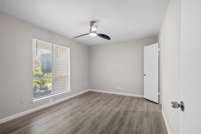 Building Photo - 4851 Cedar Springs Rd