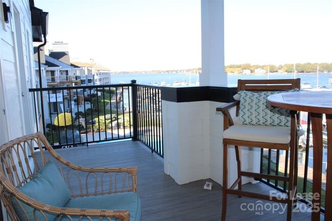 Building Photo - 18749 Vineyard Point Ln