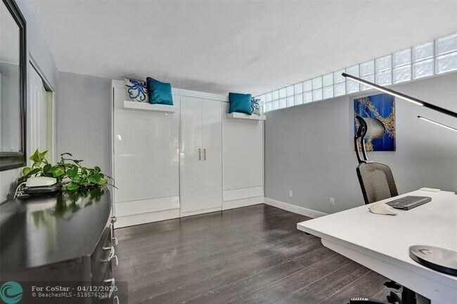 Building Photo - 4280 Galt Ocean Dr