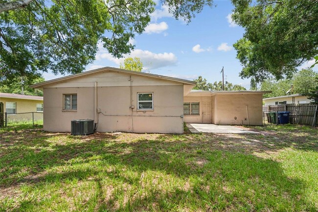 Building Photo - 4508 S Lois Ave