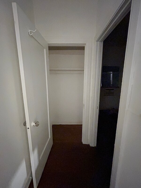 Building Photo - 2025 Cheremoya Ave