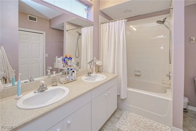 Building Photo - 1040 Hancock Creek S Blvd