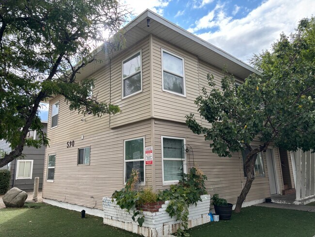 Primary Photo - 590 Denslowe Dr