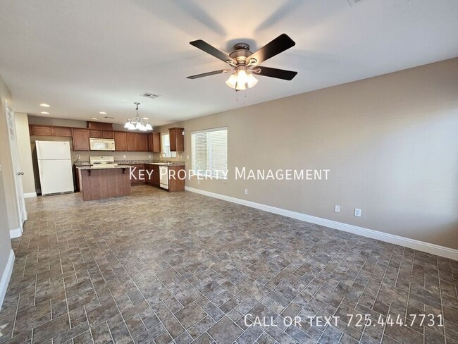 Building Photo - 4 BEDROOM 3 BATH TWO STORY HOME IN GATED C...