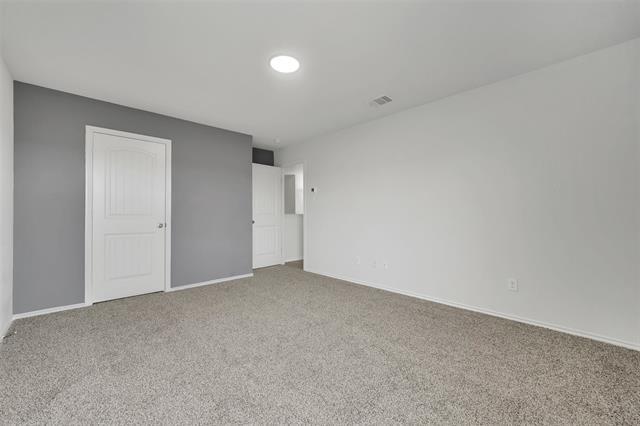 Building Photo - 1121 Basswood Ln