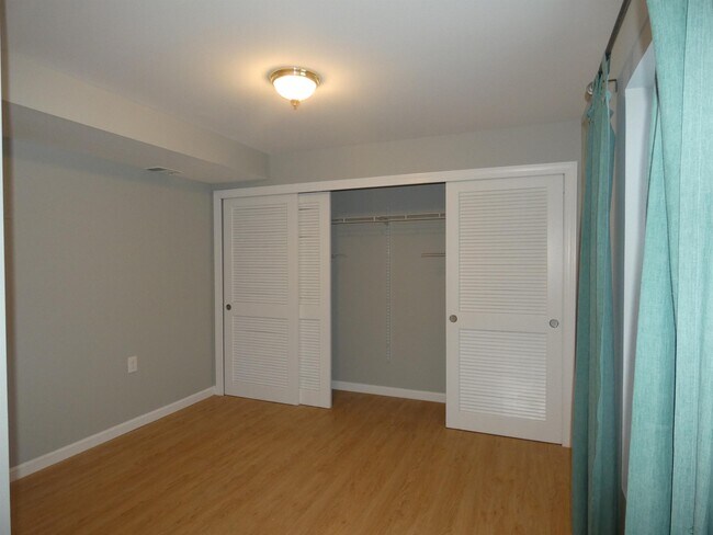 Building Photo - 88 Carriage Hill Dr