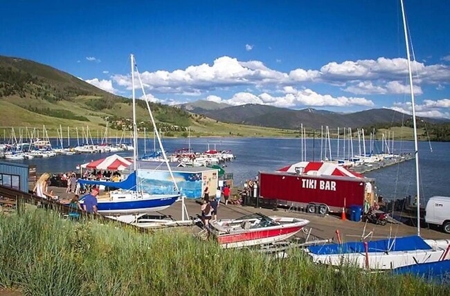 Building Photo - Long Term Rental- Summit Yacht Club 15K