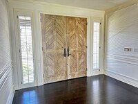 Building Photo - 9612 Arby Dr