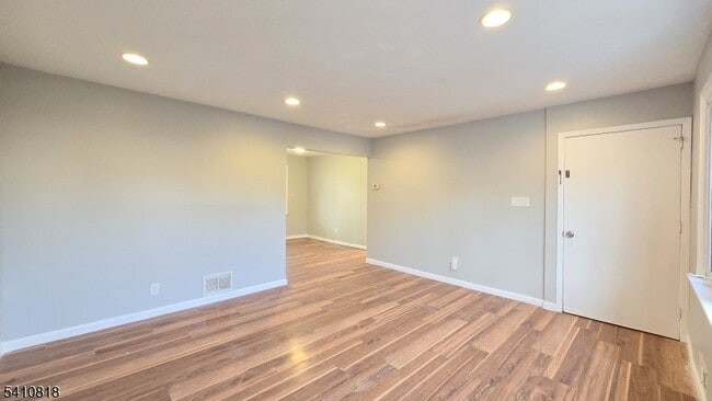 Building Photo - 62 Mercer Ave