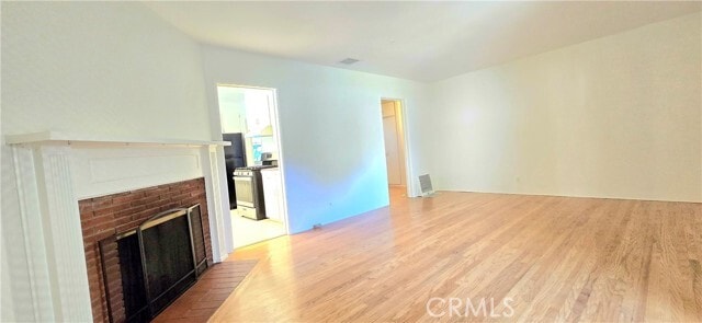 Building Photo - 1230 N Altadena Dr