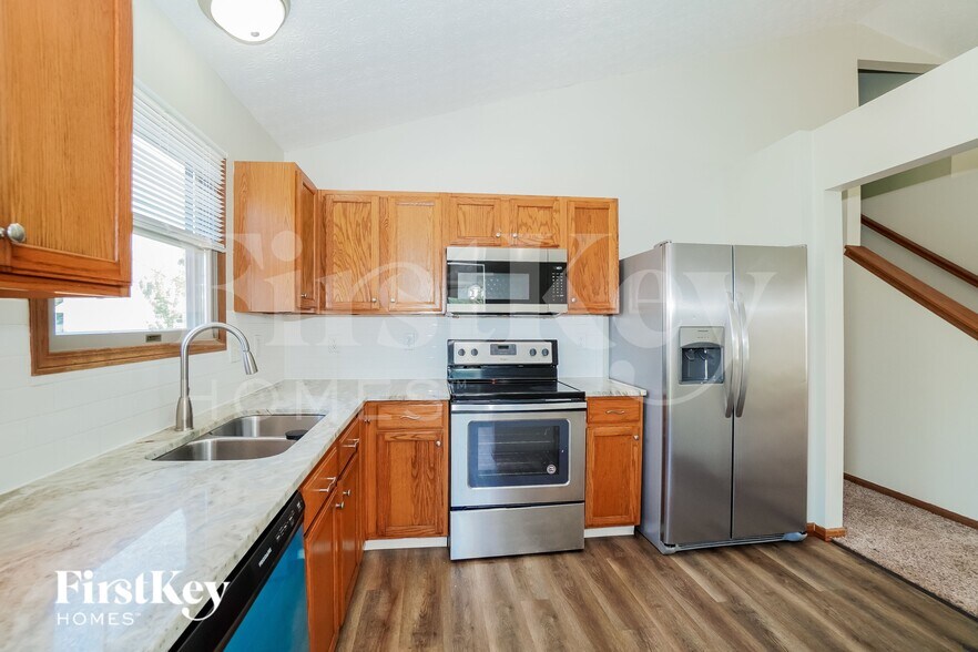 Building Photo - 5720 Larksdale Dr
