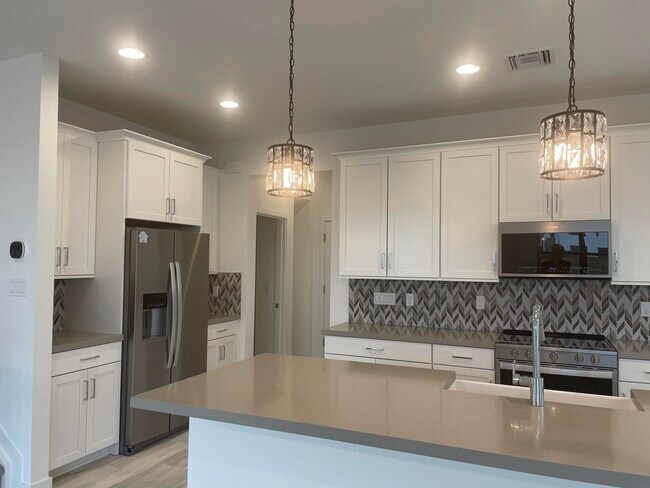 Building Photo - 8792 Antarus Dr