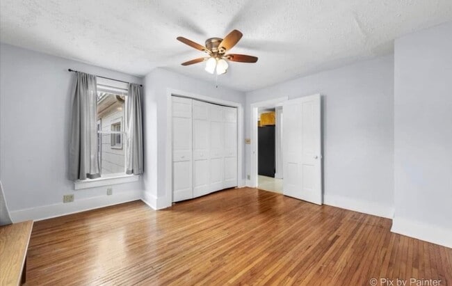 Building Photo - 14 S Jackson St