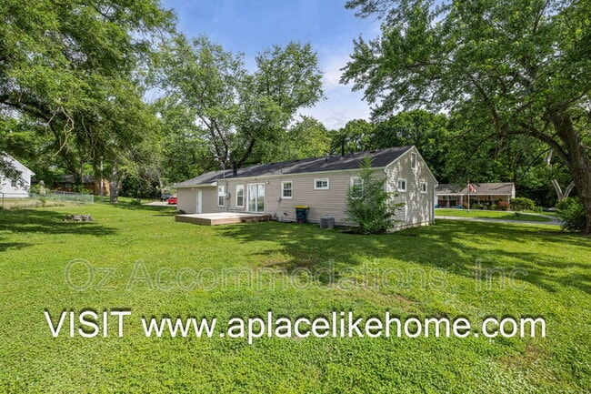 Building Photo - 4934 Appleton Ave