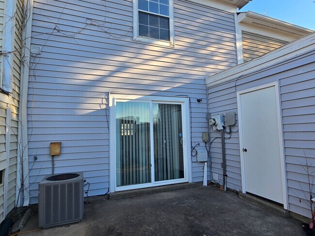 Building Photo - 1/2 OFF 1st Month's Rent