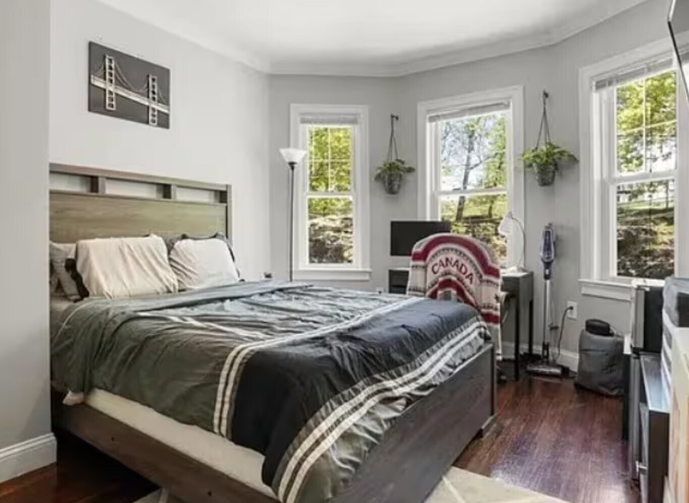 Building Photo - 47 Beech Glen St