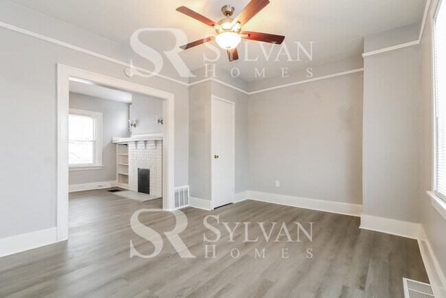 Building Photo - Beautiful 3BR 1.5BA Home