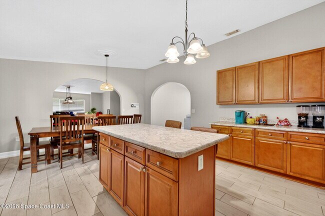 Building Photo - 377 Emerson Dr NW