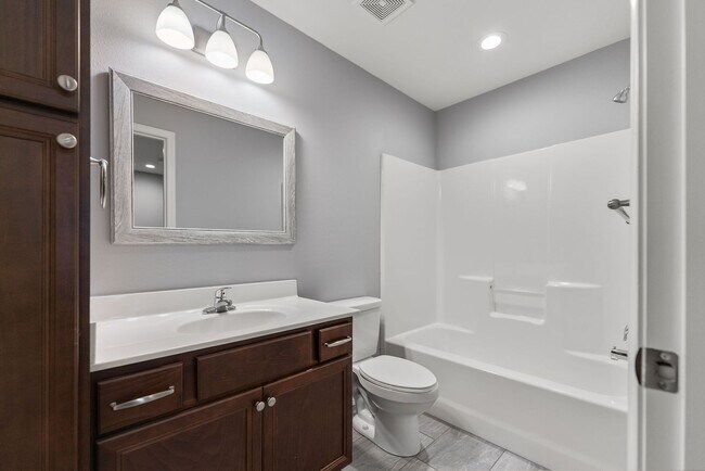 Building Photo - 1/2 OFF 1ST MONTHS RENT!!! NEW LUXURY 3 BED 2.5 BATH TOWNHOUSE!!!