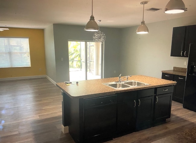 Building Photo - 15450 Trinity Fall Way