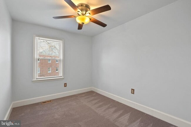 Building Photo - 3848 Brighton Ct