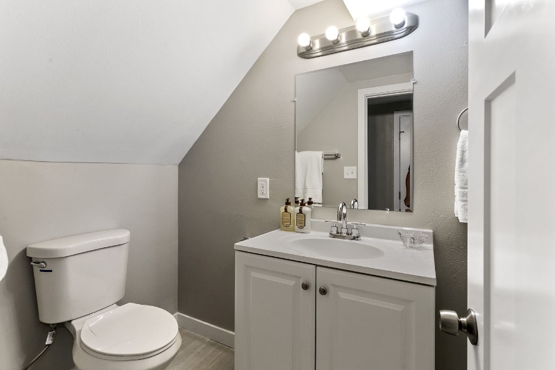 Building Photo - 3945 S Elmgrove St