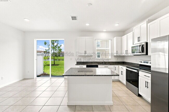 Building Photo - 865 Spring Palms Lp