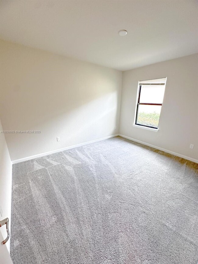 Building Photo - 5253 Jasper Square