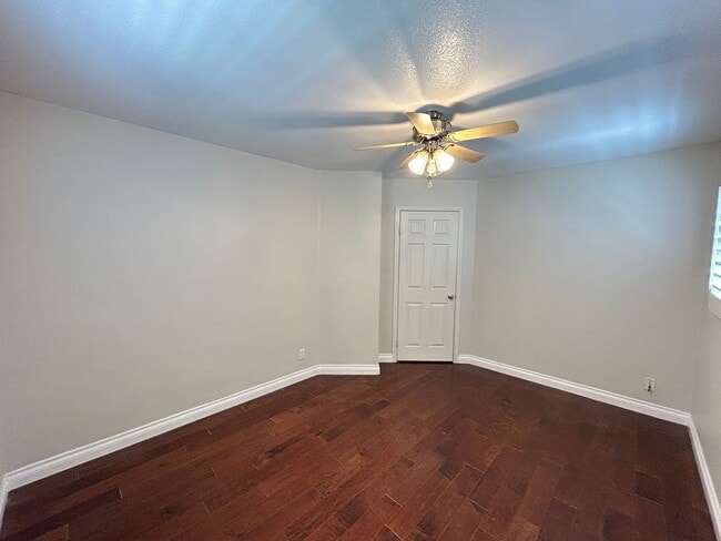 Building Photo - Beautiful 4 Bed 3 Bath Fullerton Home with Office