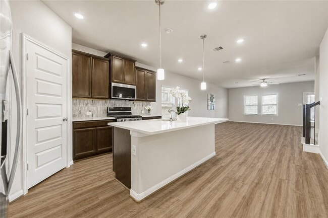 Building Photo - 1218 Glendora Dr