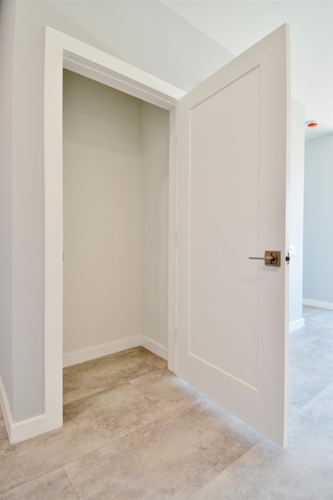 Building Photo - 82-84 E 31ST St