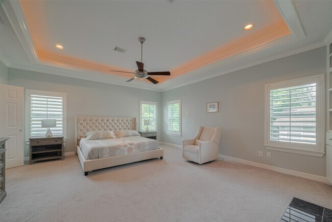 Building Photo - 4006 Lanark Ln