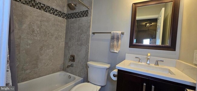 Building Photo - 503 Brummel Ct NW