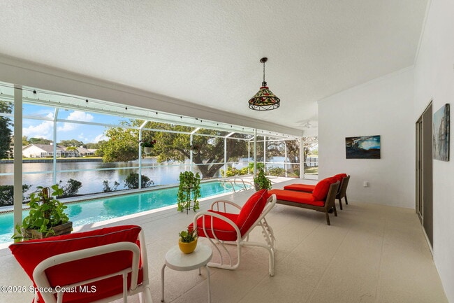 Building Photo - 662 Rossmoor Cir