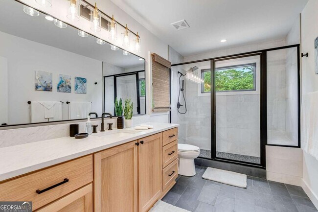 Building Photo - 775 Bradford St NW