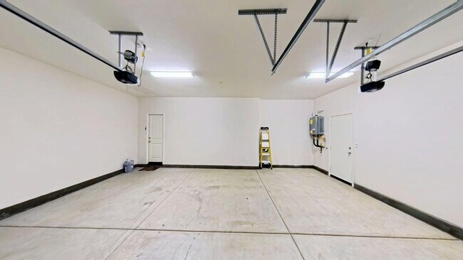 Building Photo - 32202 Prairie Crossing Dr