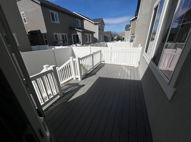 Building Photo - Spacious 3-Bedroom Home in Prime Lehi Loca...