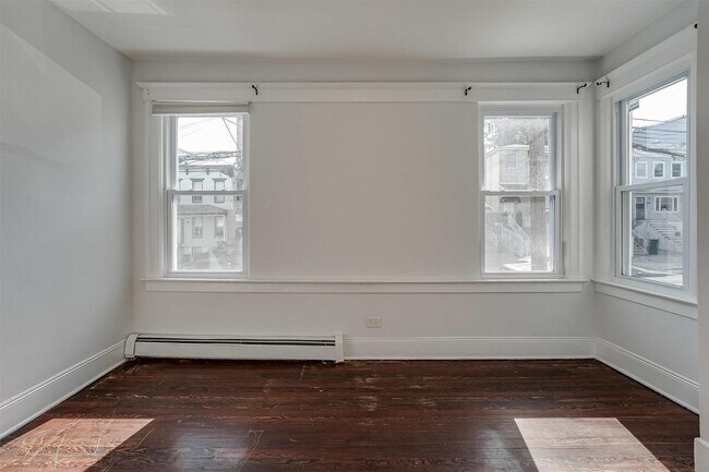 Building Photo - 112 North St