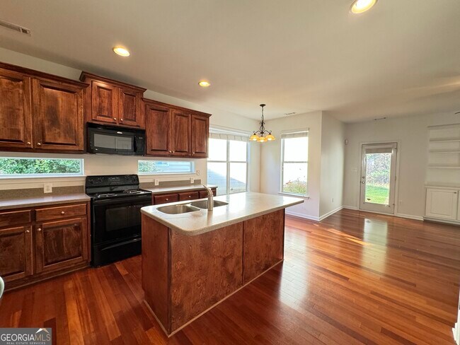 Building Photo - 212 Turnbridge Cir