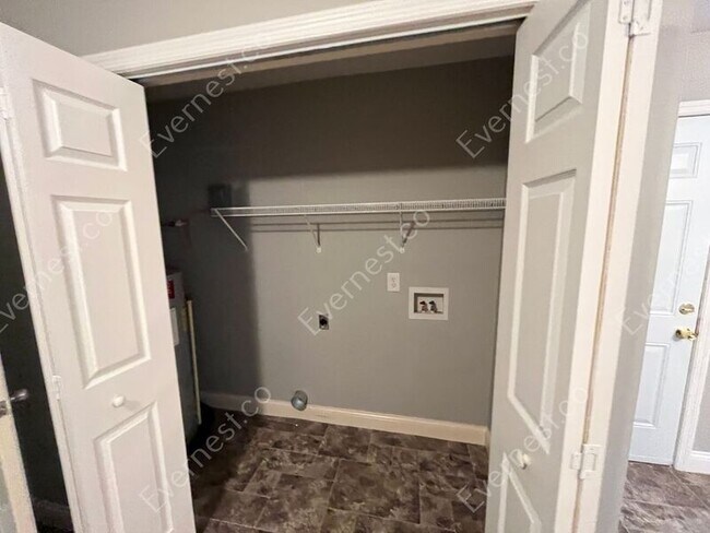 Building Photo - 1248 Brookfield Ct NE