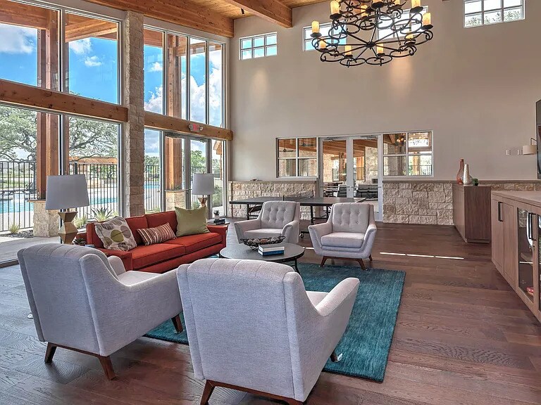 Indoor Lounge Area - 512 Turkey Creek Cv