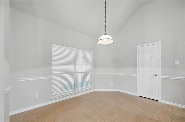 Building Photo - 2110 Pecan Ridge Dr