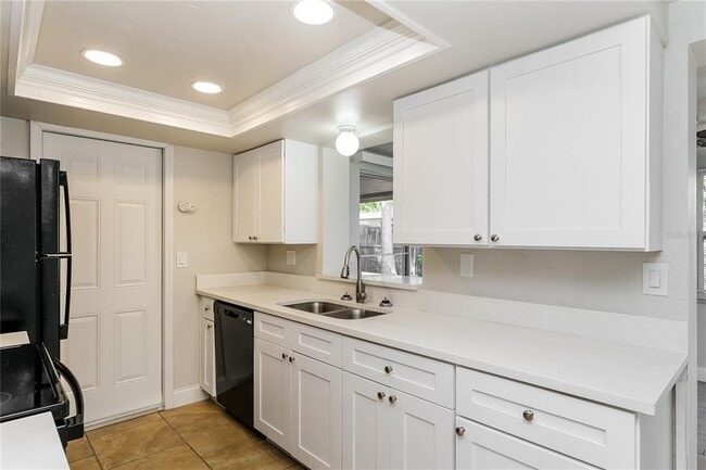 Building Photo - 7625 Ilex Dr