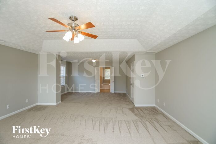 Building Photo - 304 Hickory Creek Ln